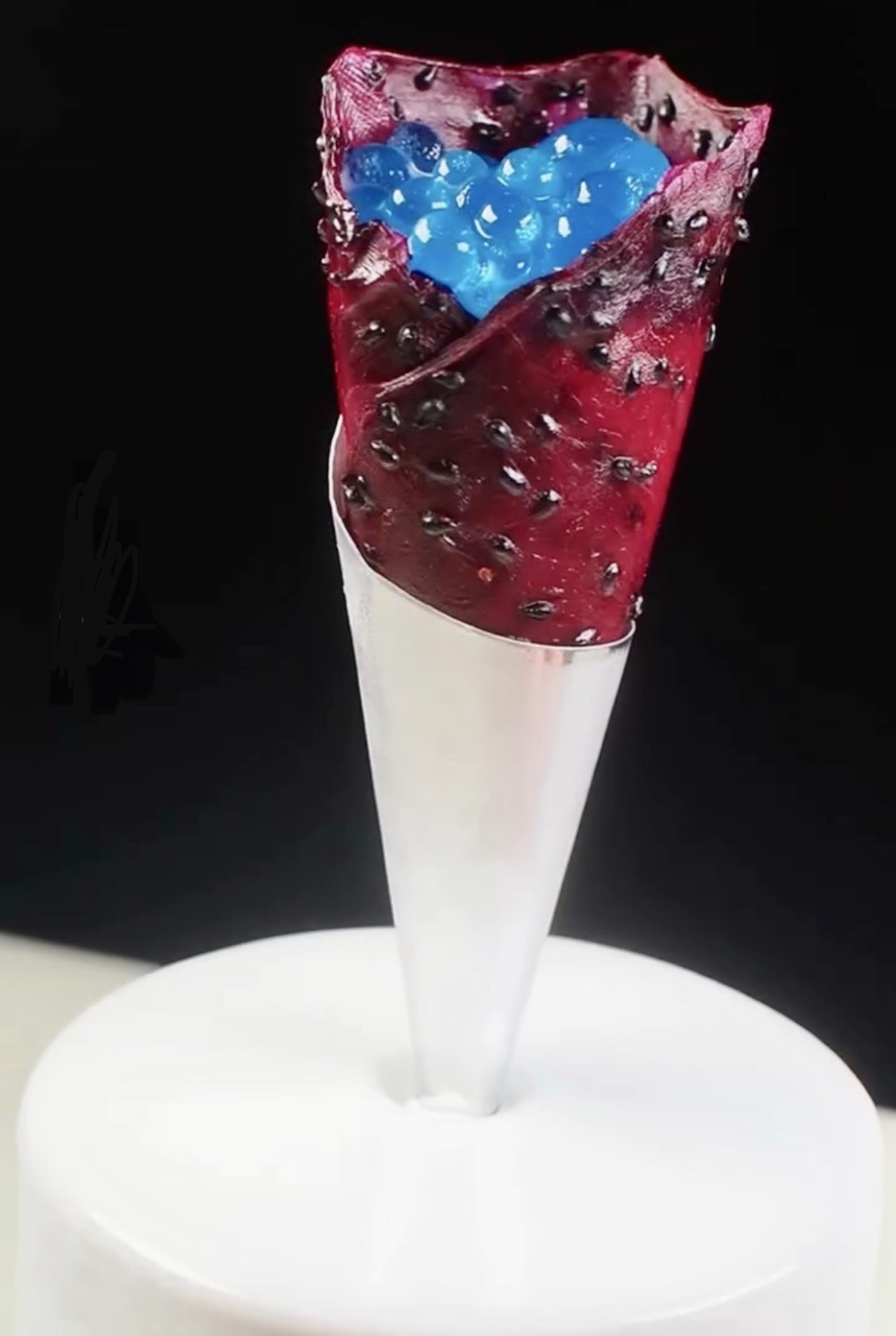 Leche Ice Cream Dragon Fruit Blue Caviar Spain, From Here